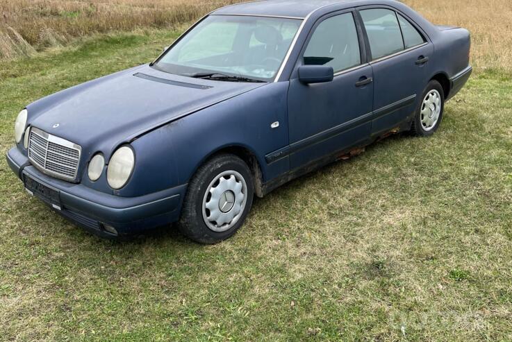 Mercedes-Benz E-Class W210 Sedan