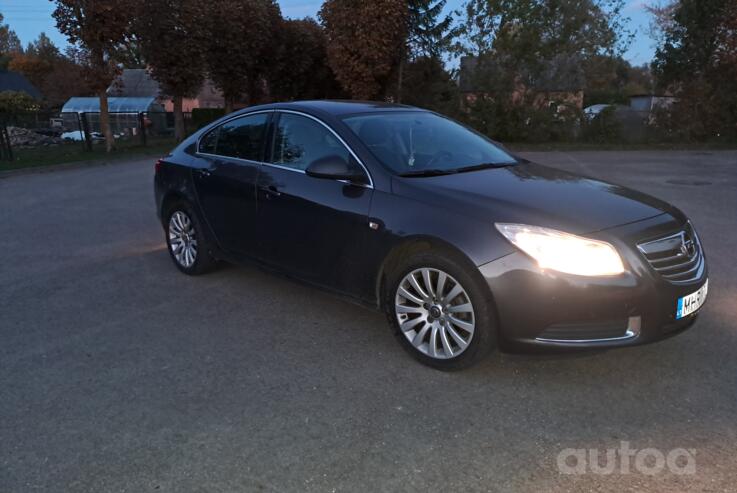 Opel Insignia A Sedan 4-doors