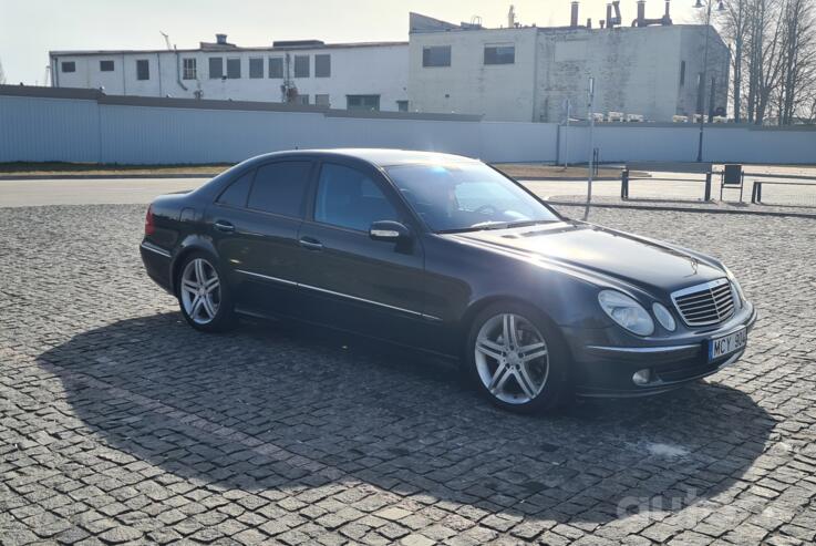 Mercedes-Benz E-Class W211 Sedan