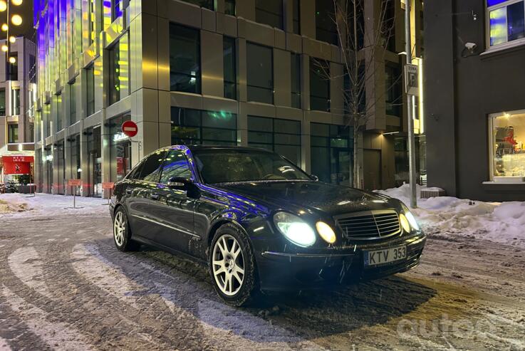 Mercedes-Benz E-Class W211 Sedan