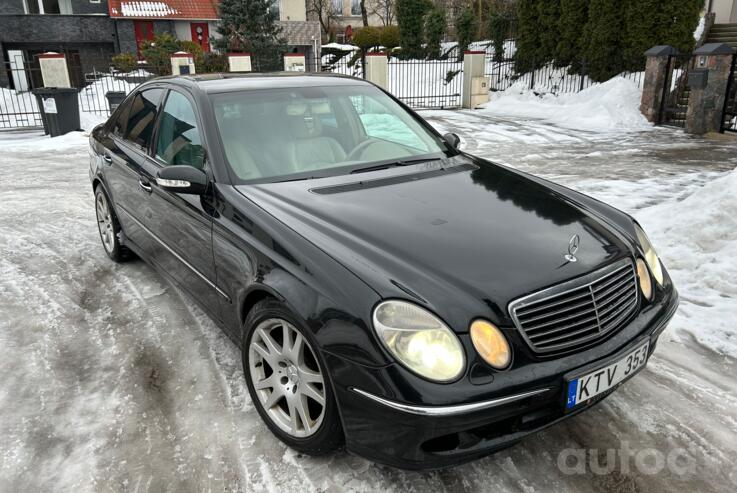 Mercedes-Benz E-Class W211 Sedan