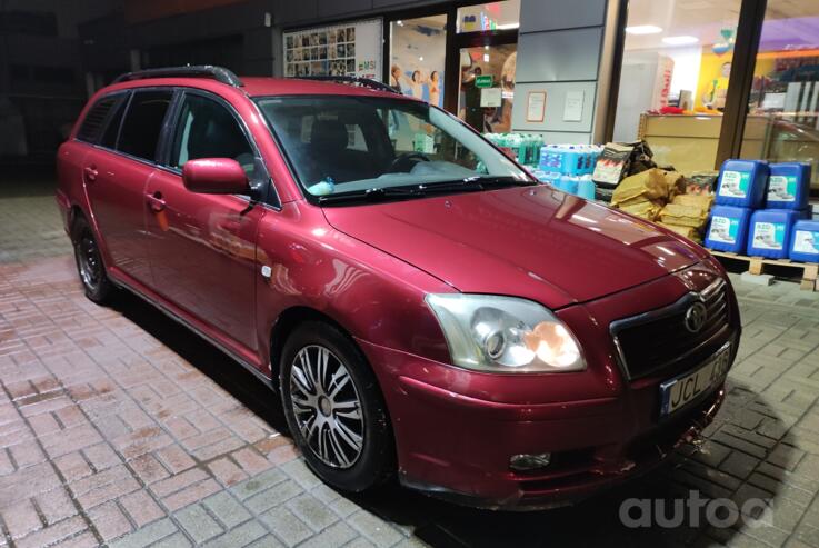 Toyota Avensis 2 generation wagon