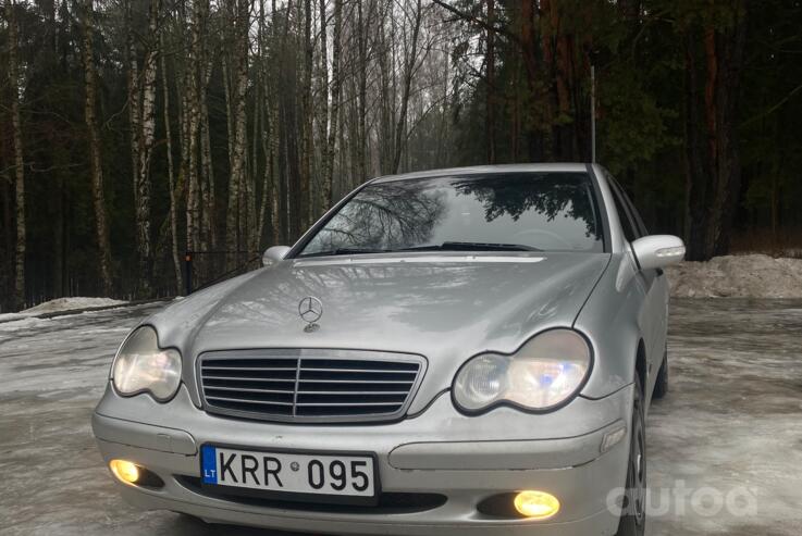 Mercedes-Benz C-Class W203/S203/CL203 Sedan 4-doors