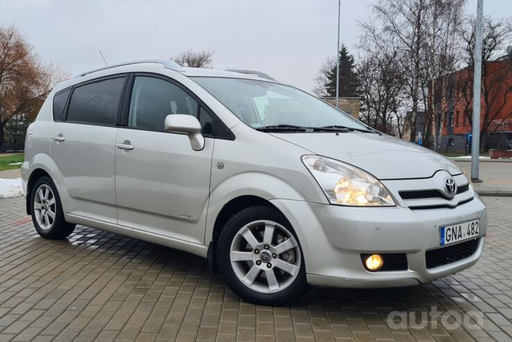 Toyota Corolla Verso 1 generation [restyling] -2 generation