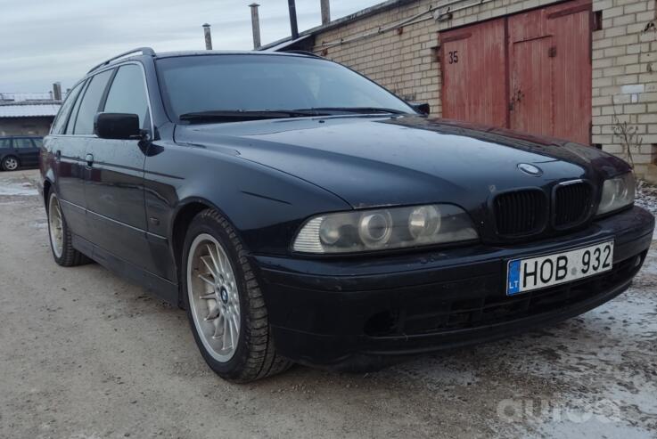BMW 5 Series E39 Touring wagon