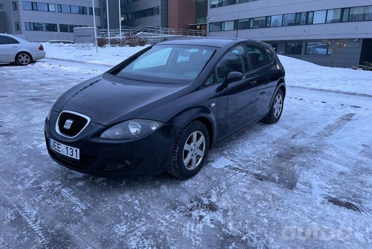 SEAT Leon 2 generation Hatchback 5-doors