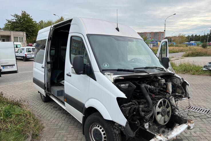 Mercedes-Benz Sprinter Second generation