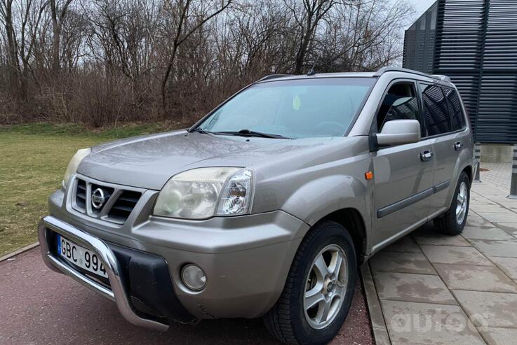 Nissan X-Trail T30 Crossover