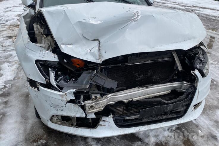 Audi A6 4G/C7 Avant wagon 5-doors