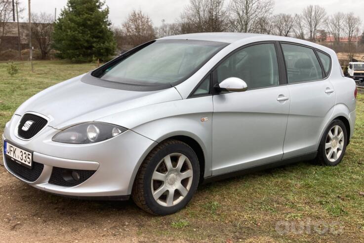 SEAT Toledo 3 generation Hatchback