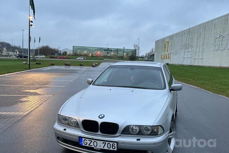 BMW 5 Series E39 Sedan 4-doors