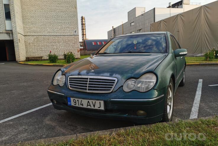 Mercedes-Benz C-Class W203/S203/CL203 Sedan
