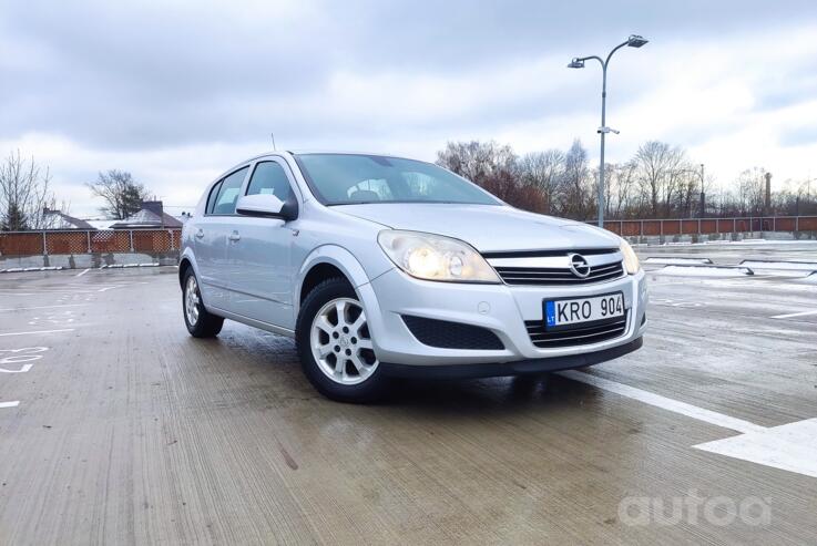 Opel Astra H [restyling]