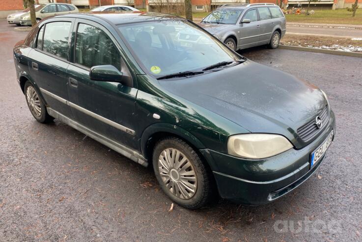 Opel Ascona 3 generation [2th restyling] Hatchback