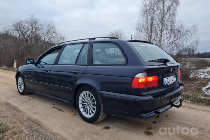 BMW 5 Series E39 Touring wagon