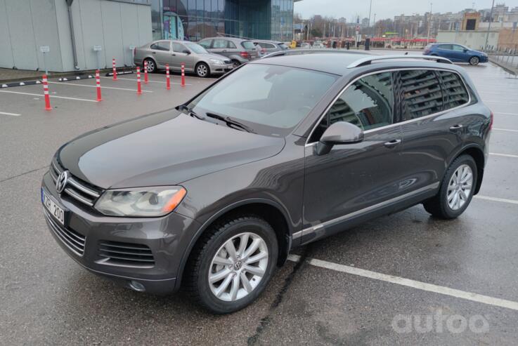 Volkswagen Touareg 2 generation Crossover