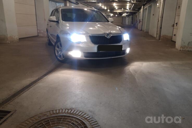 Skoda Superb 2 generation Combi wagon