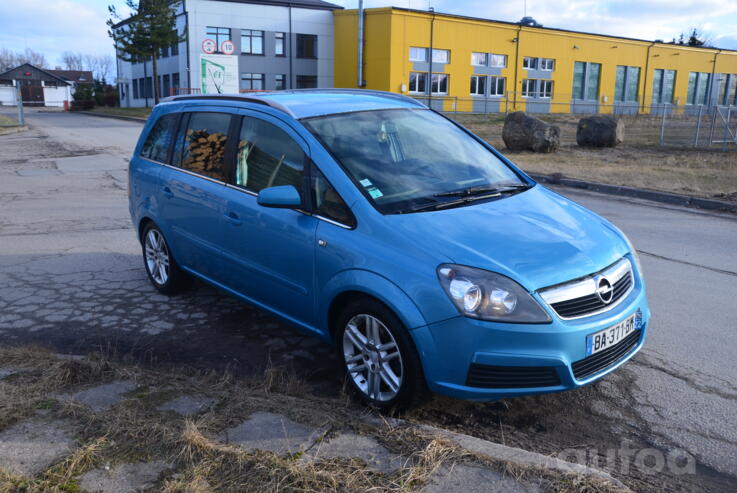 Opel Zafira B Minivan 5-doors