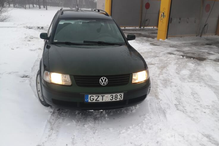 Volkswagen Passat B5 Sedan 4-doors