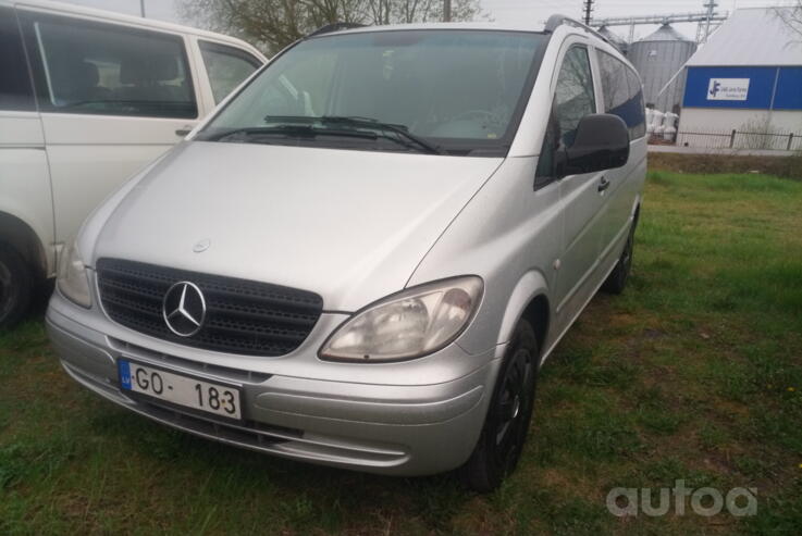 Mercedes-Benz Vito W639 Mixto minivan 4-doors