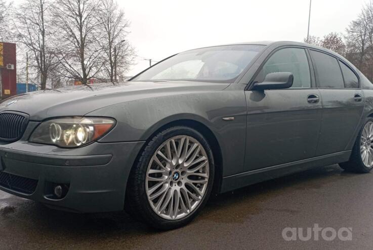 BMW 7 Series F01/F02 Sedan