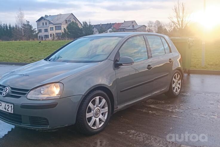 Volkswagen Golf 5 generation Hatchback 5-doors
