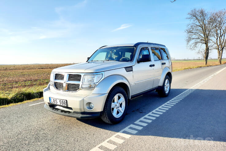 Dodge Nitro 1 generation SUV