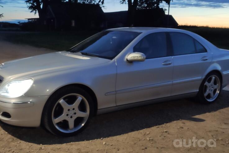 Mercedes-Benz S-Class W220 [restyling] Sedan 4-doors