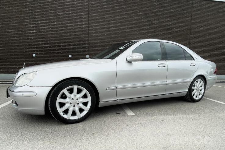Mercedes-Benz S-Class W220 [restyling] Sedan 4-doors