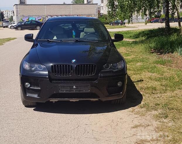 BMW X6 E71/E72 Sports Activity Coupe crossover