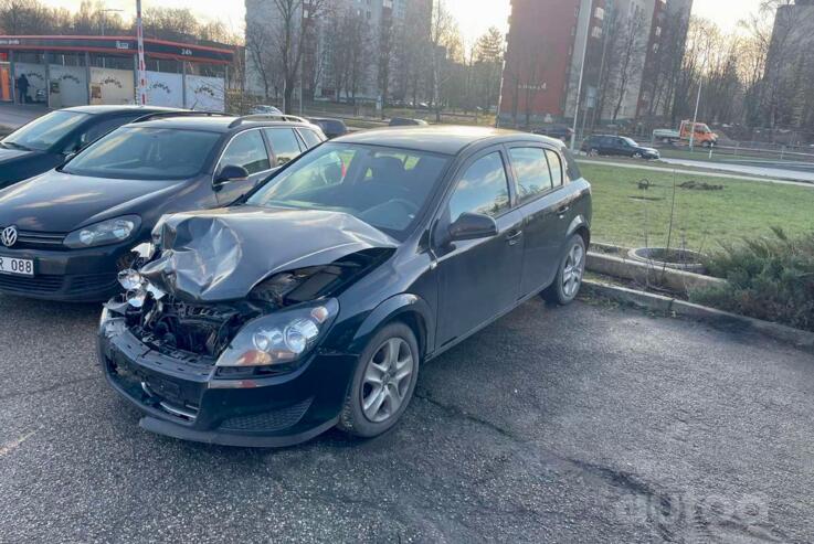 Opel Astra H [restyling]