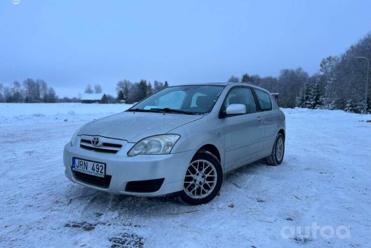 Toyota Corolla E130 [restyling] Hatchback 3-doors