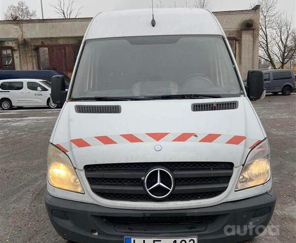 Mercedes-Benz Sprinter Second generation
