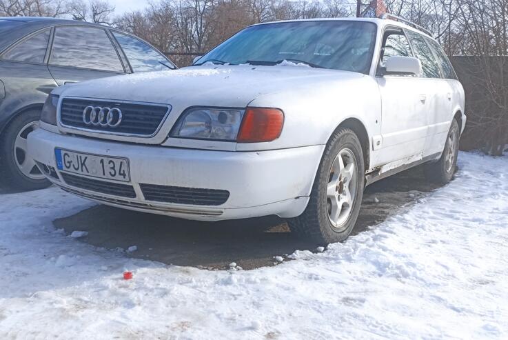 Audi A6 A4/C4 wagon