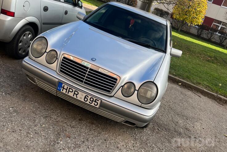 Mercedes-Benz E-Class W210/S210 Sedan 4-doors