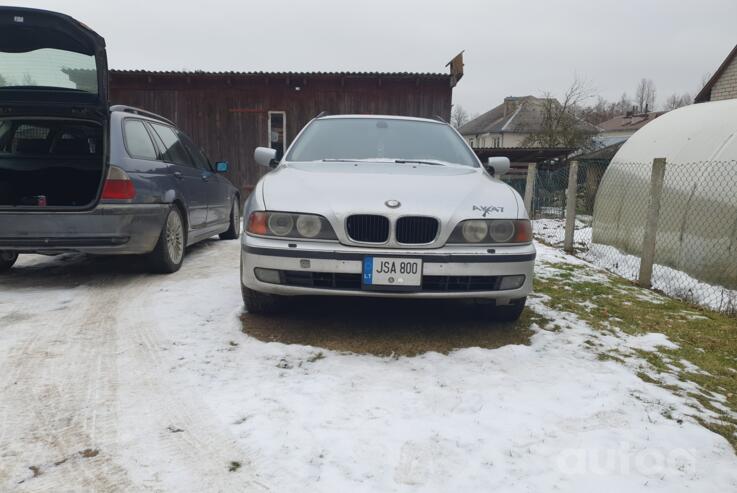 BMW 5 Series E39 Touring wagon