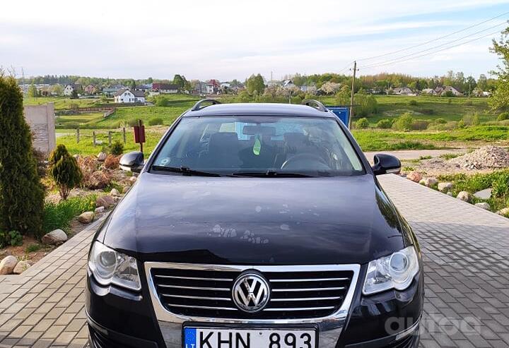 Volkswagen Passat B6 wagon 5-doors