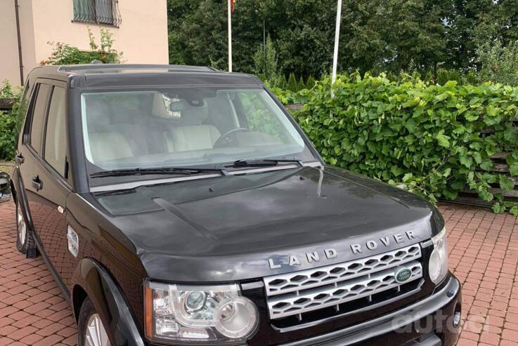 Land Rover Discovery 4 generation SUV