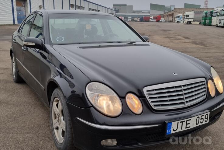 Mercedes-Benz E-Class W211 Sedan