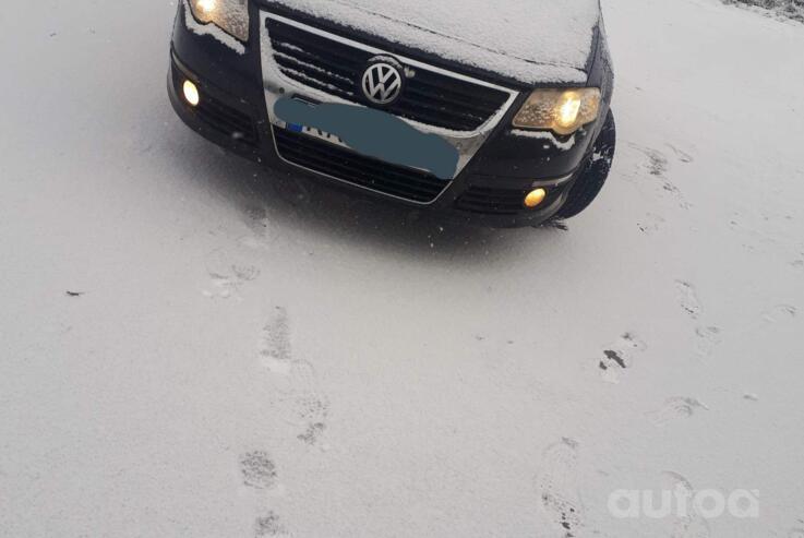 Volkswagen Passat B6 wagon 5-doors