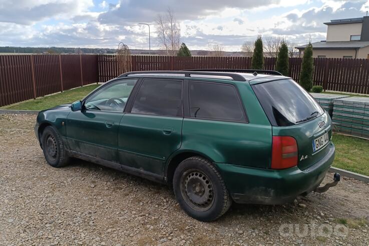 Audi A4 B5 Avant wagon 5-doors