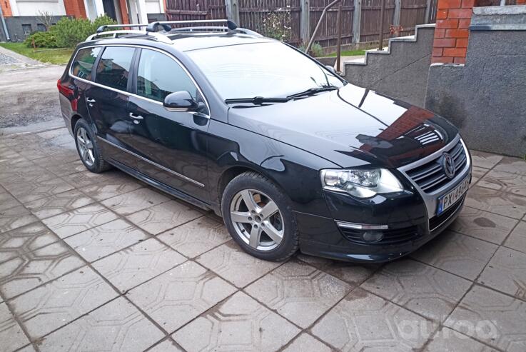 Volkswagen Passat B6 wagon 5-doors