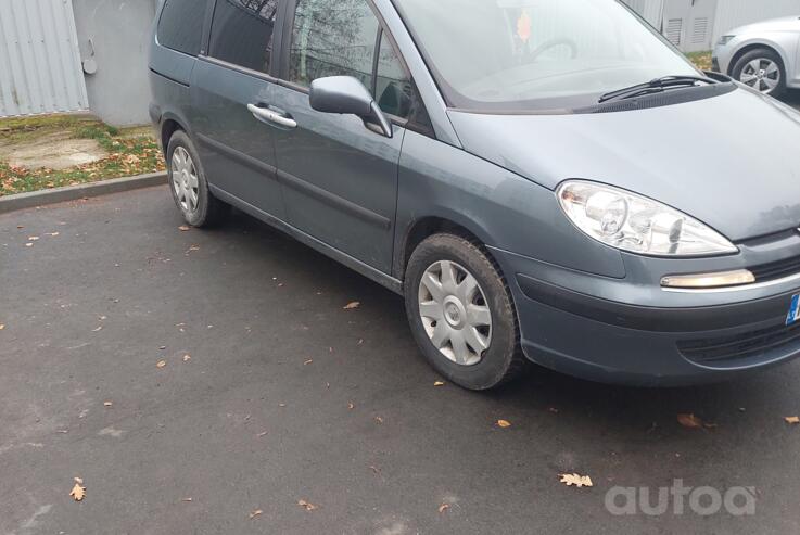 Peugeot 807 1 generation Minivan
