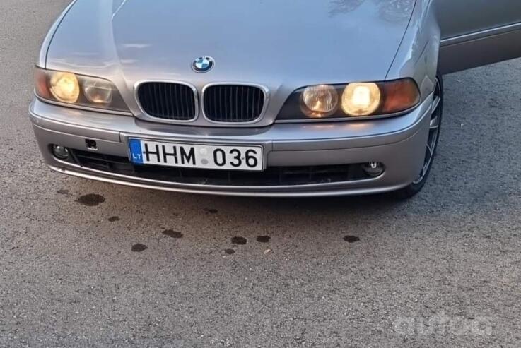 BMW 5 Series E39 Sedan 4-doors