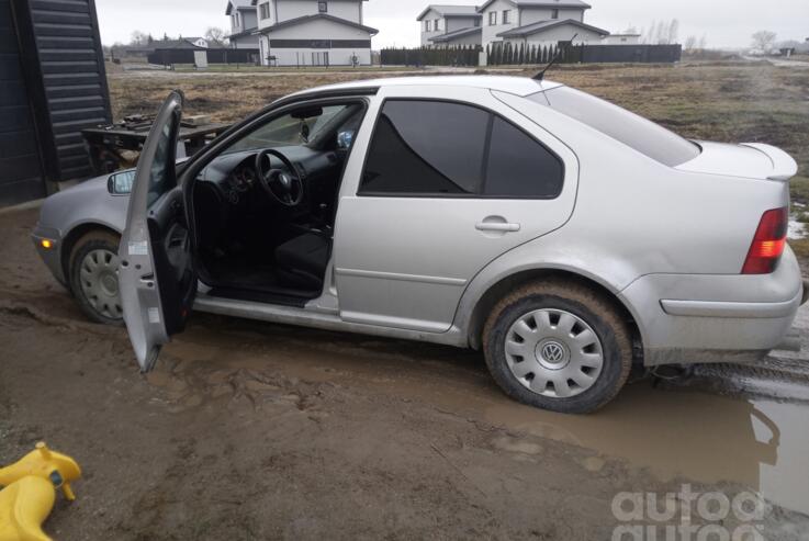 Volkswagen Bora 1 generation Sedan