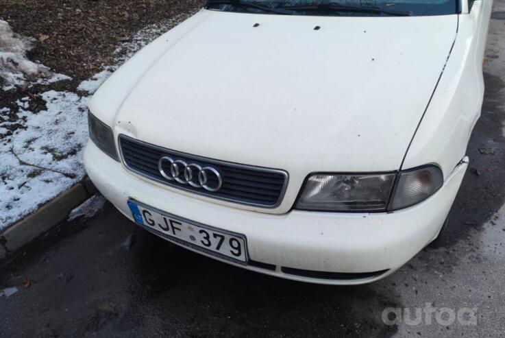 Audi A4 B5 Avant wagon 5-doors