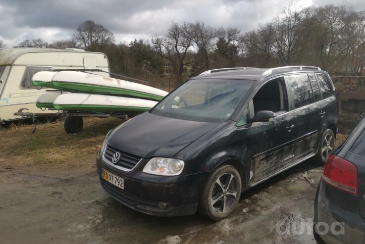 Volkswagen Touran 1 generation Minivan