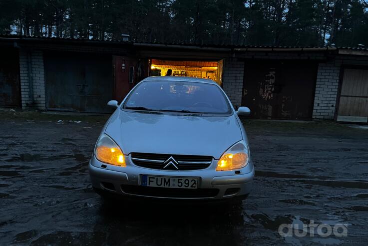 Citroen C5 1 generation Liftback
