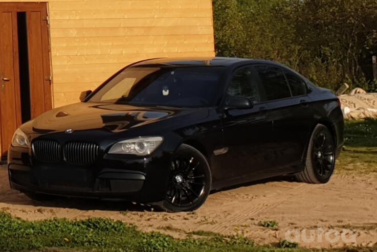 BMW 7 Series F01/F02 Sedan