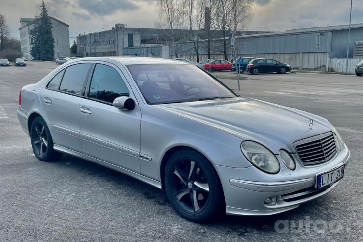 Mercedes-Benz E-Class W211 Sedan